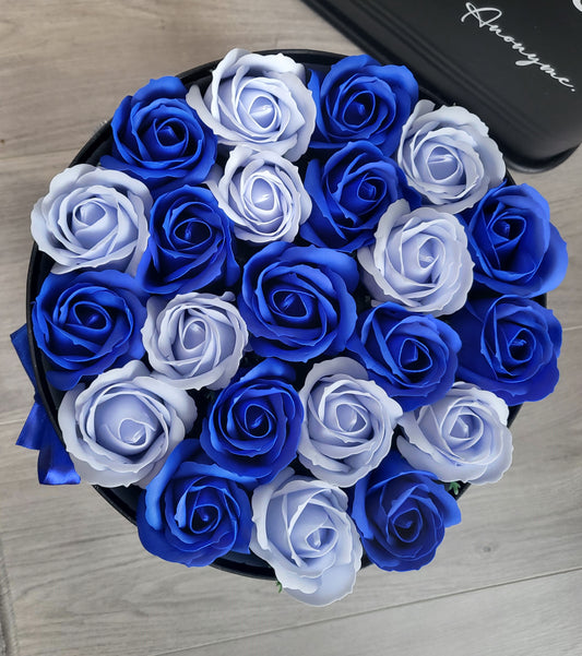 Box of 22 soap roses 